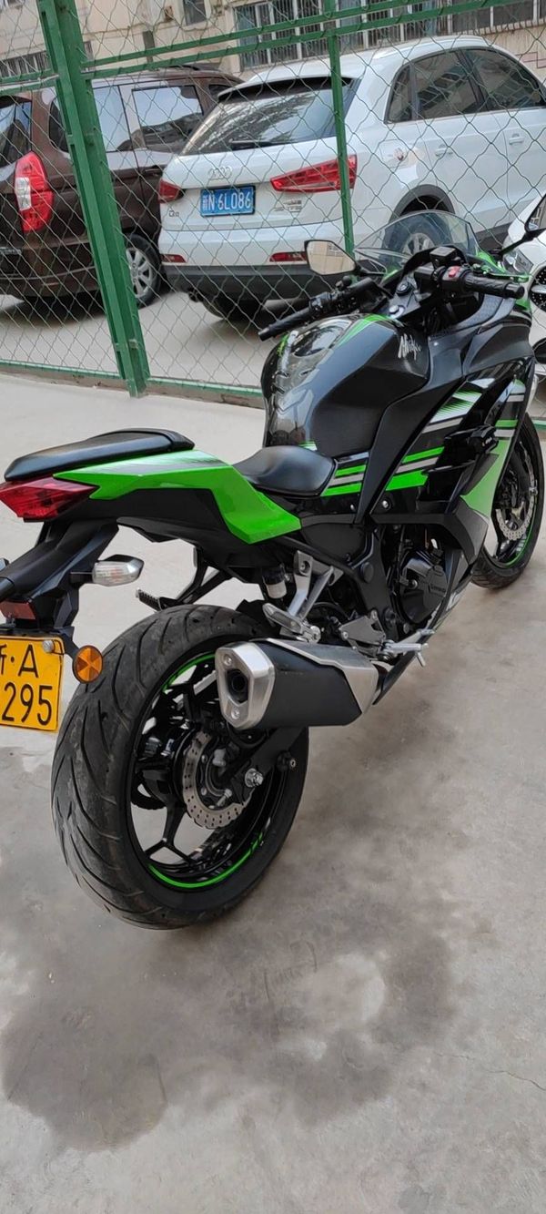 二手川崎Ninja 250