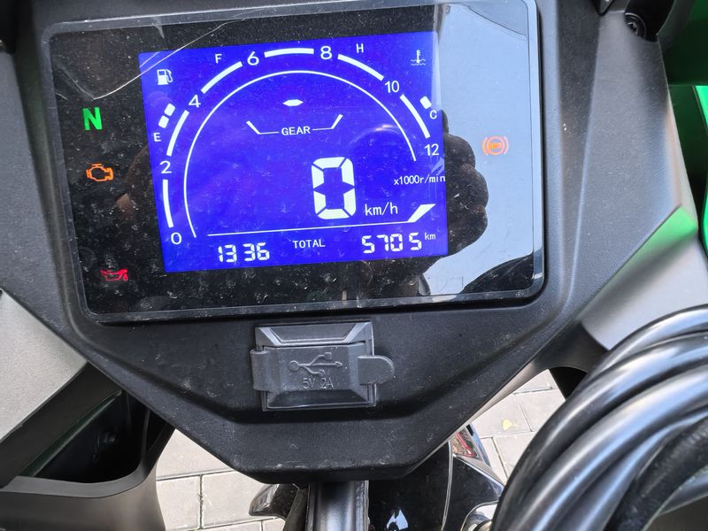 二手贝纳利龙卷风 Tornado 252R