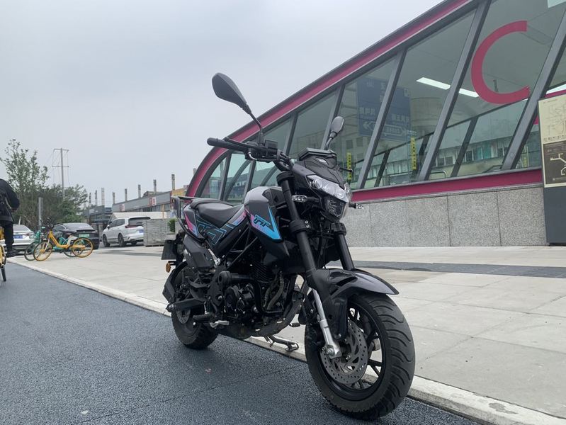 二手贝纳利小暴龙TNT125