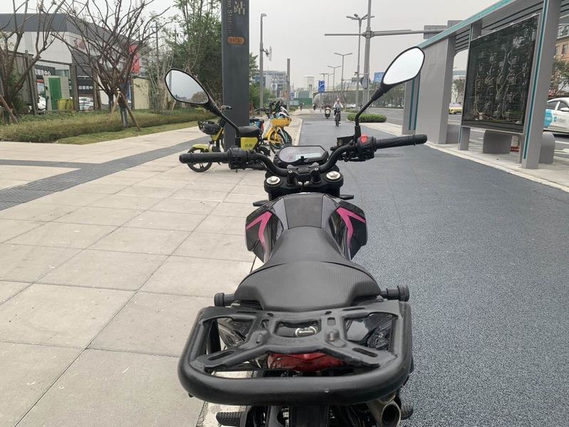 二手贝纳利小暴龙TNT125