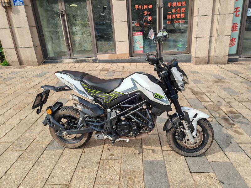 二手贝纳利小暴龙TNT125