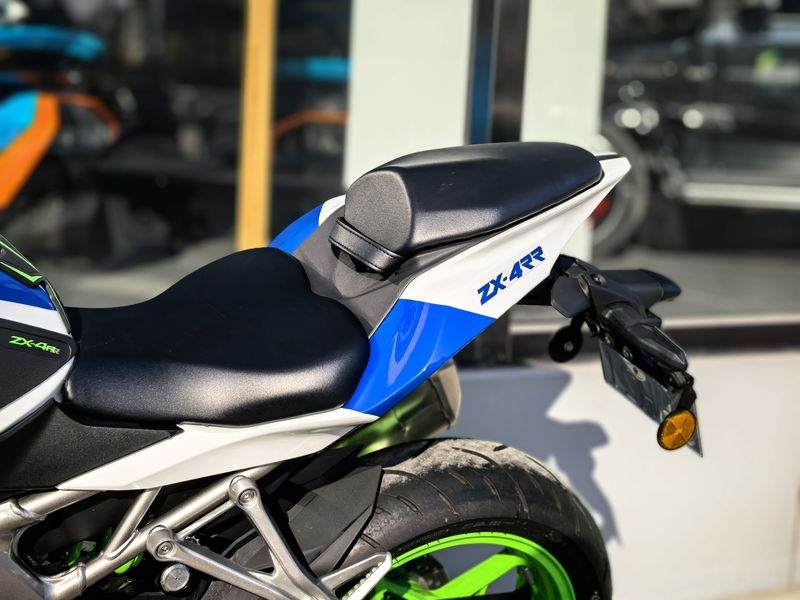 二手川崎ZX-4R
