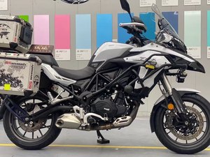 二手贝纳利金鹏 TRK502