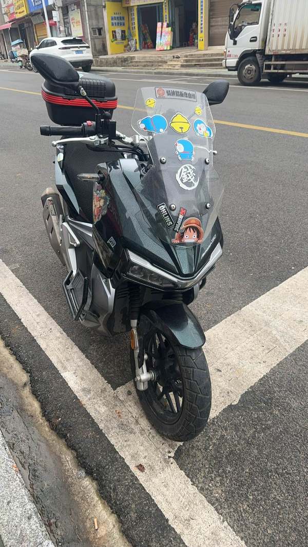二手布雷斯通极宙 ADV150