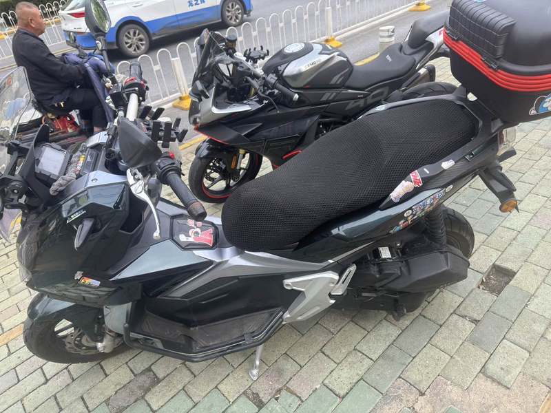 二手布雷斯通极宙 ADV150