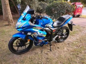 二手济南铃木极客飒 Gixxer 155