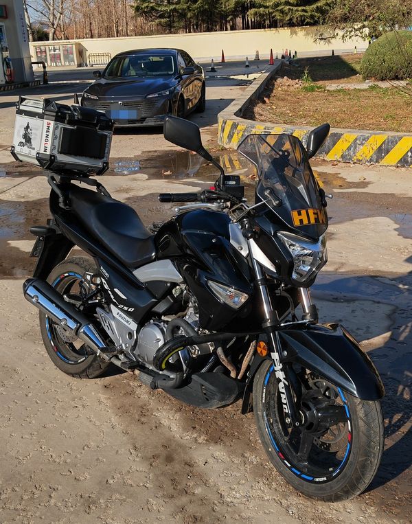 二手豪爵铃木骊驰 GW250