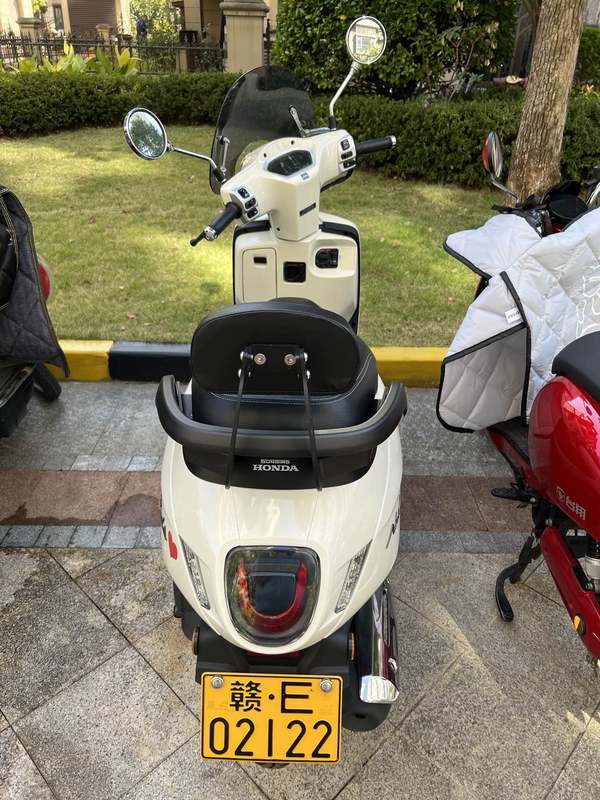 二手新大洲本田NS125LA