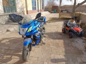 二手济南铃木极客飒 Gixxer 155