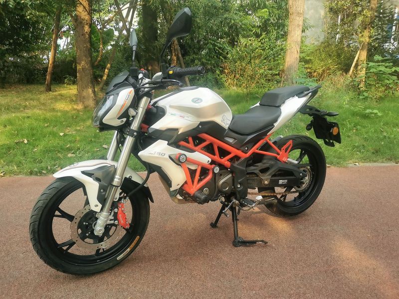 二手贝纳利红宝龙 TNT150i