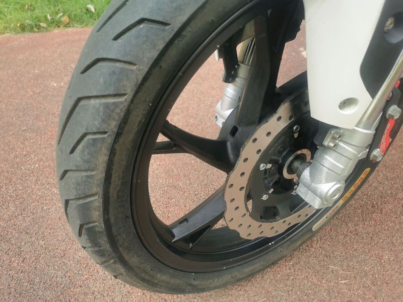 二手贝纳利红宝龙 TNT150i