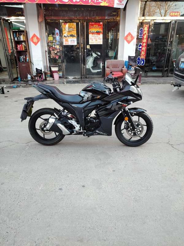 二手济南铃木极客飒 Gixxer 155