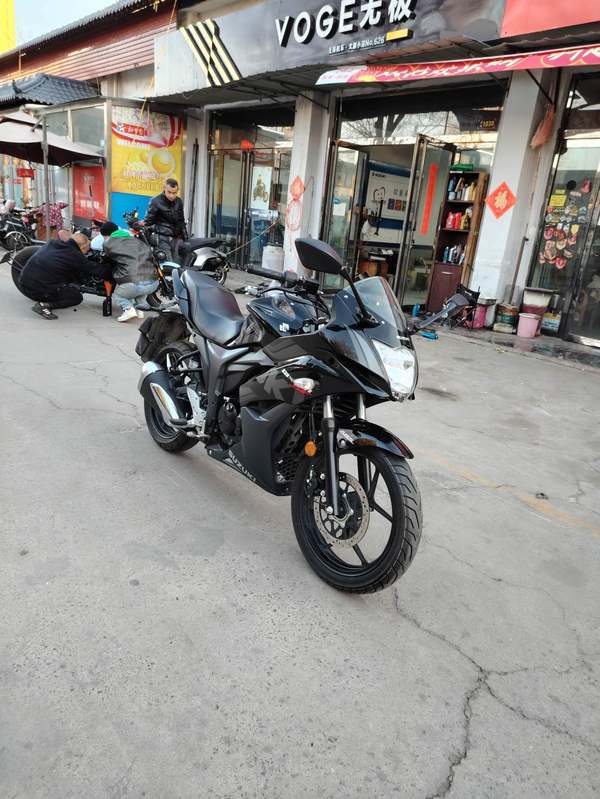 二手济南铃木极客飒 Gixxer 155