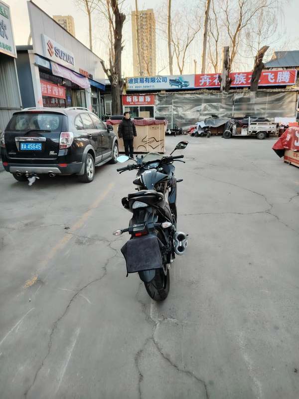 二手济南铃木极客飒 Gixxer 155