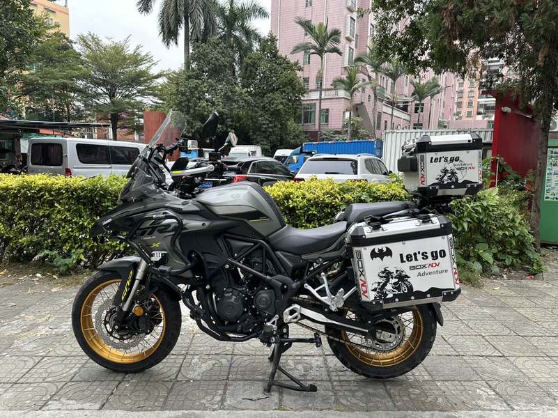二手贝纳利金鹏 TRK502