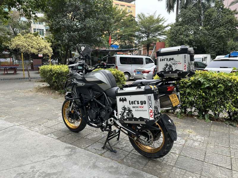 二手贝纳利金鹏 TRK502