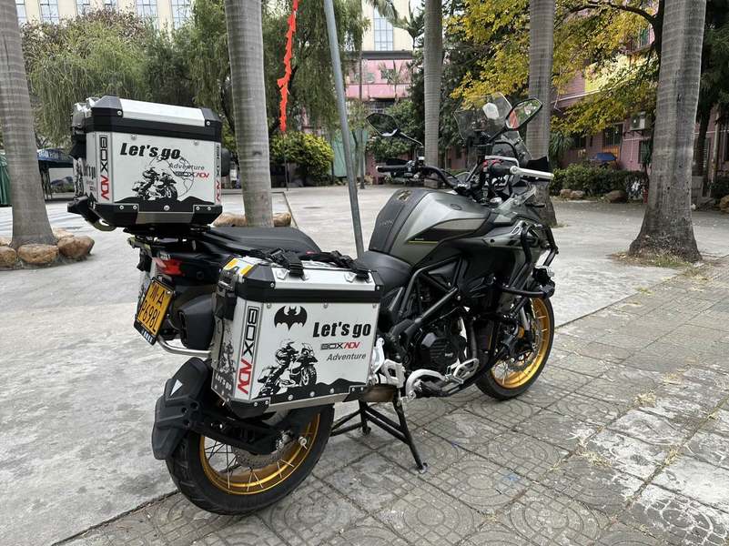 二手贝纳利金鹏 TRK502