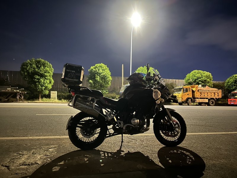 二手贝纳利金鹏 TRK502