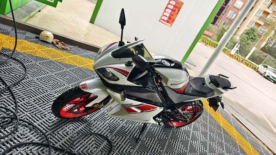 二手新感觉R200 XGJ250-21