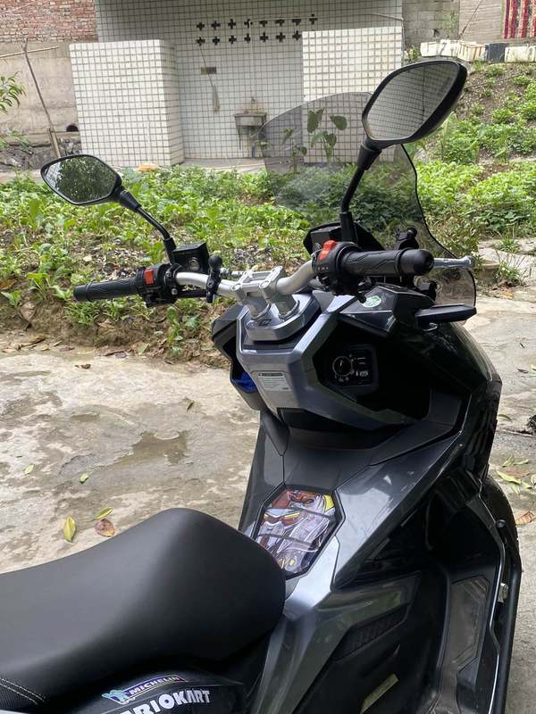 二手布雷斯通极宙 ADV150
