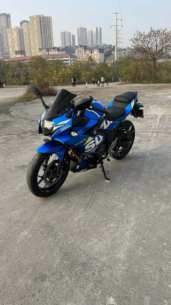 二手豪爵铃木GSX250R