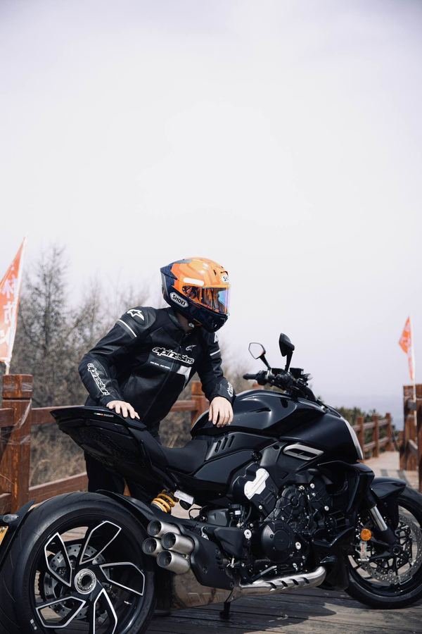 二手杜卡迪Diavel V4