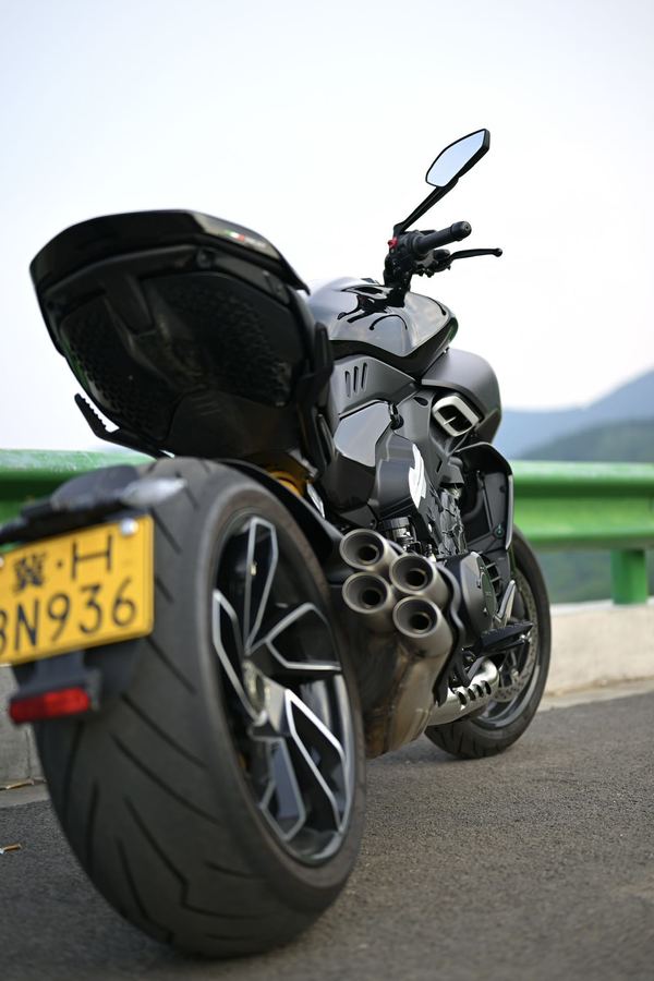 二手杜卡迪Diavel V4