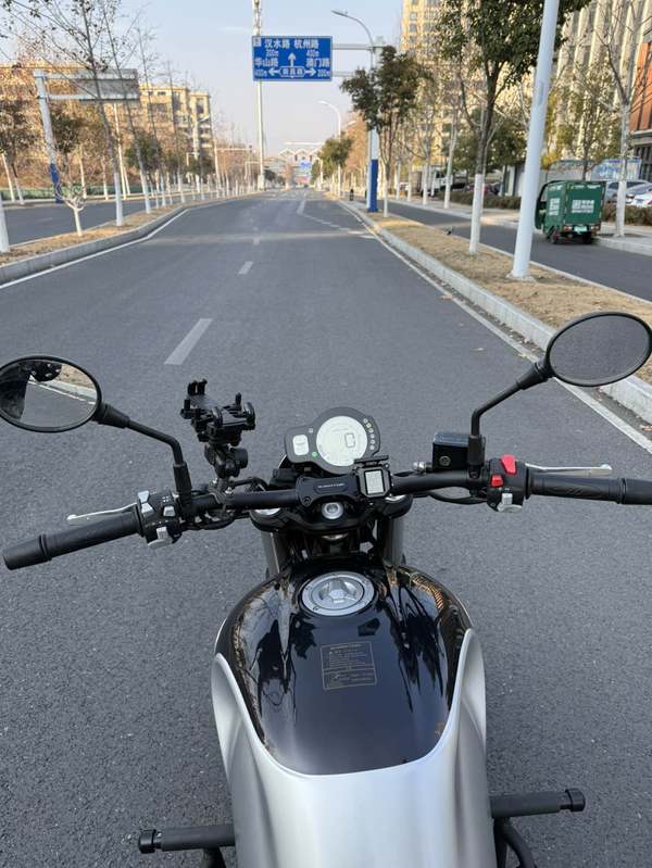 二手QJMOTOR逸550