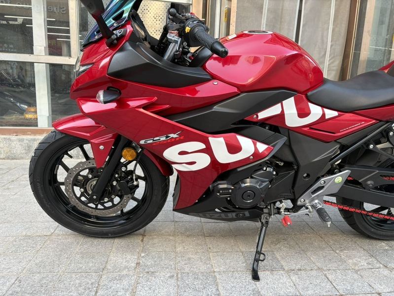 二手豪爵铃木GSX250R