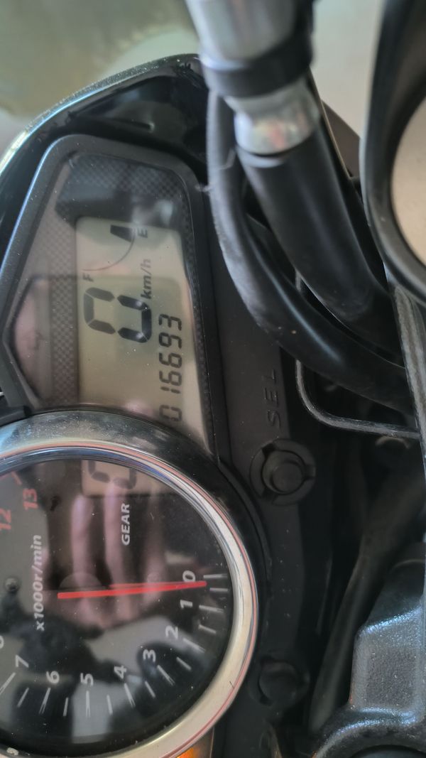 二手豪爵铃木骊驰 GW250
