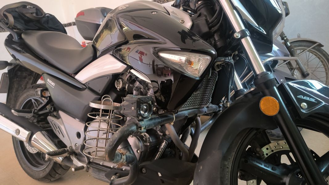 二手豪爵铃木骊驰 GW250