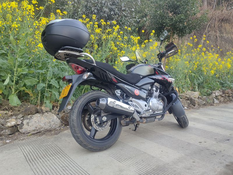 二手豪爵铃木骊驰 GW250