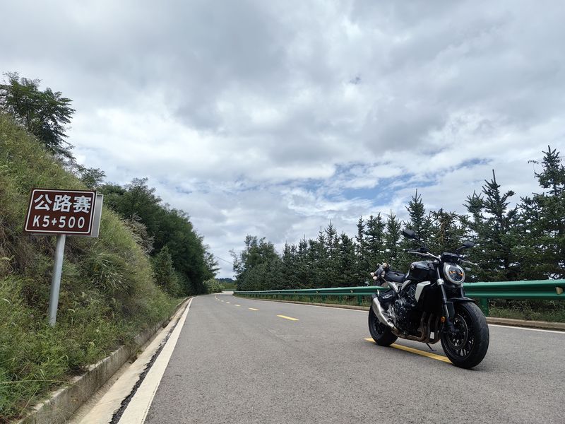 二手本田CB1000R
