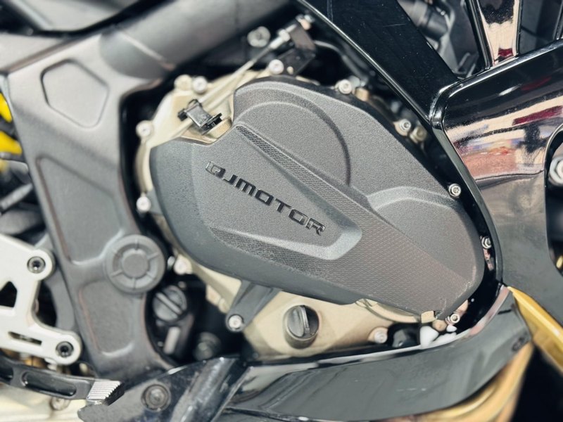 二手QJMOTOR赛800