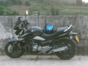 二手豪爵铃木骊驰 GW250