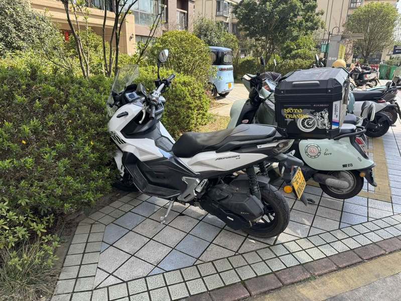 二手布雷斯通极宙 ADV150
