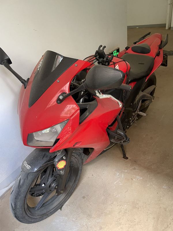 二手本田CBR300R