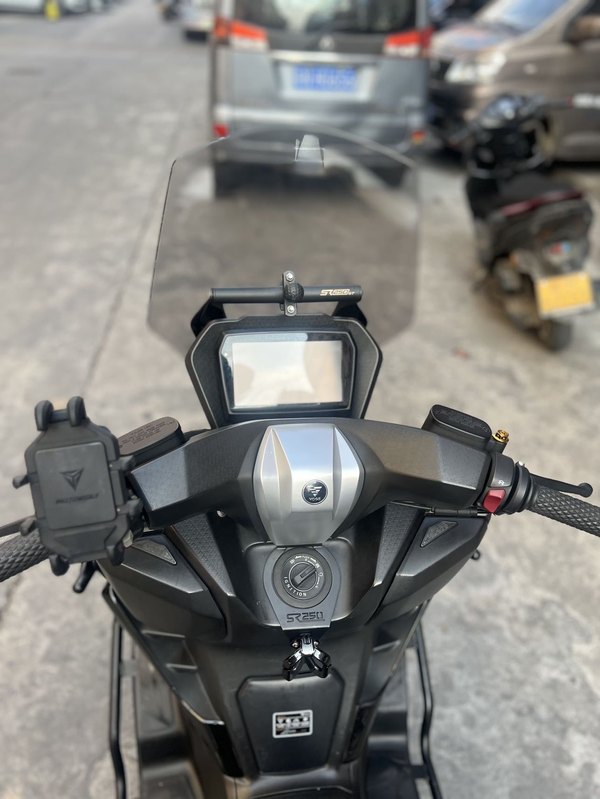 二手无极SR250GT