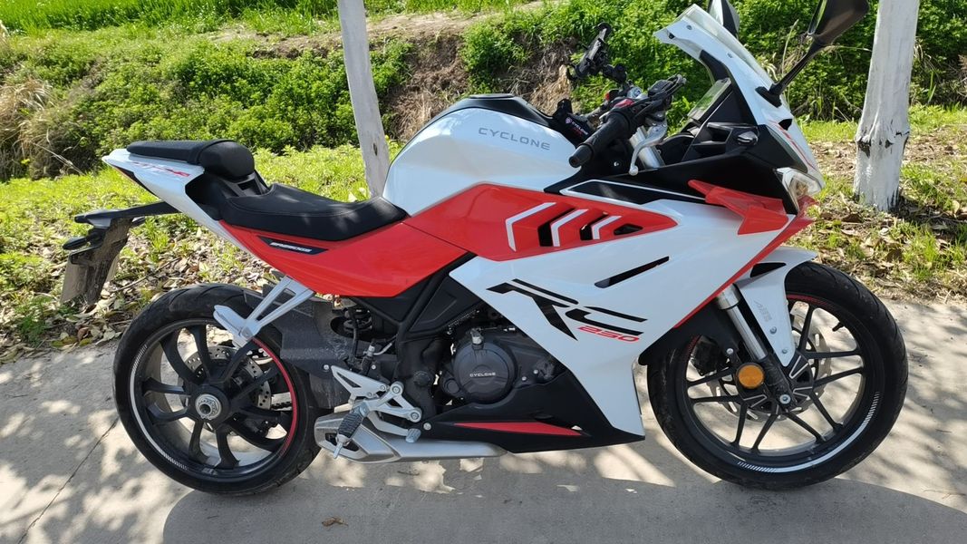 二手赛科龙RC250