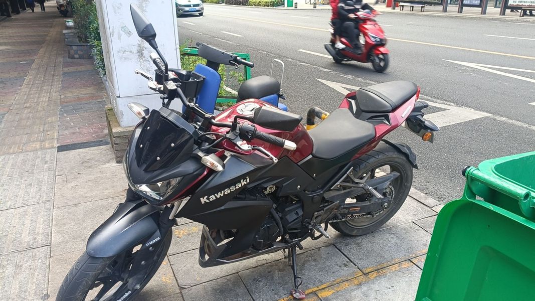 二手川崎Z 250