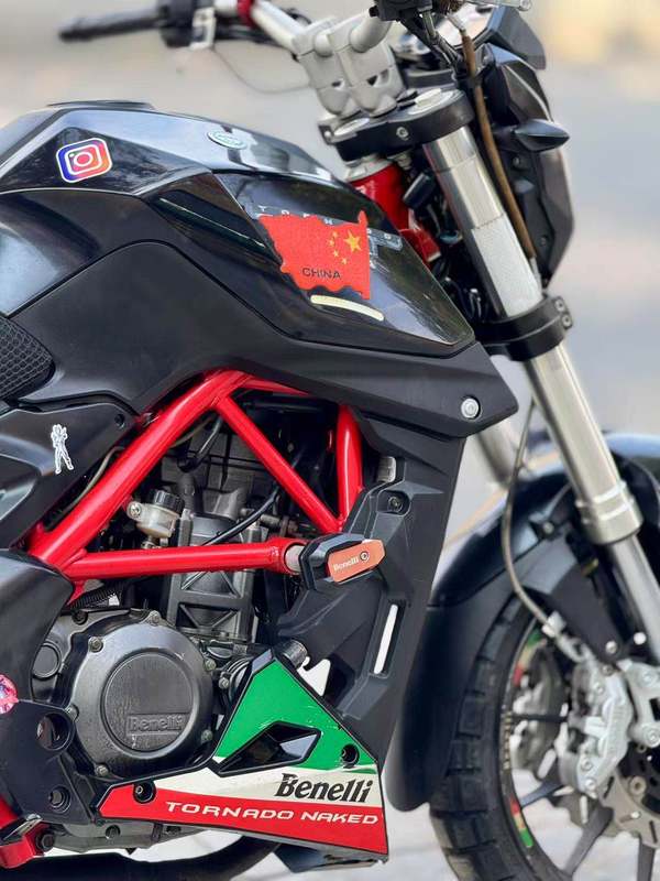 二手贝纳利小黄龙 TNT25