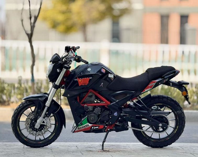 二手贝纳利小黄龙 TNT25