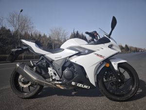 二手豪爵铃木GSX250R