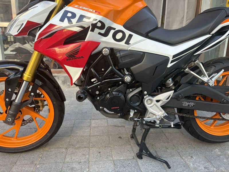二手五羊本田CB190R 暴锋眼