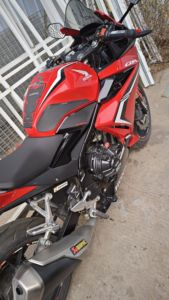 二手本田CBR400R