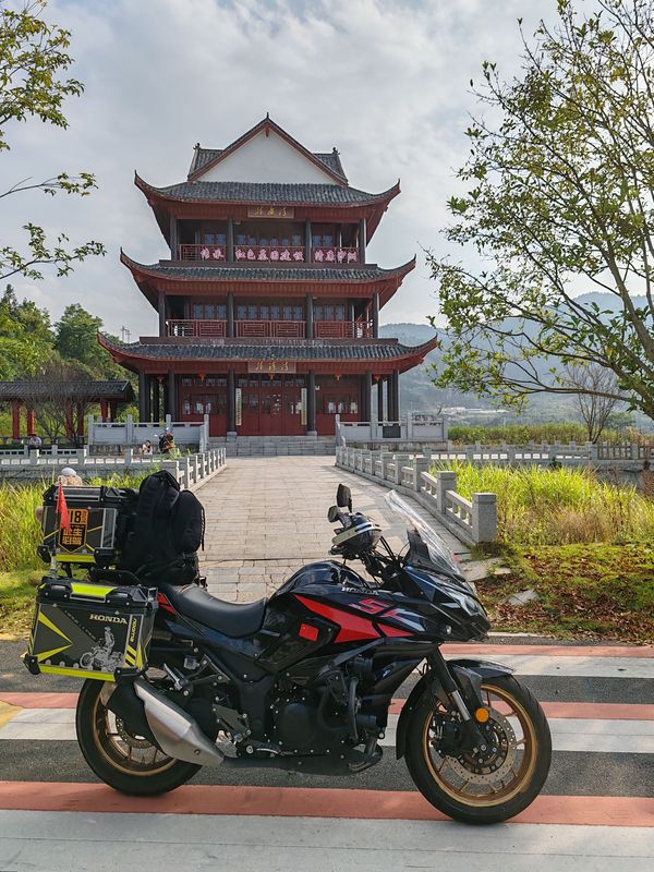 二手诺马旅行者 255GT