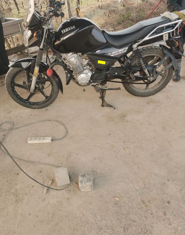 二手建设雅马哈天剑动力版 YBR150Z