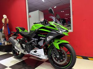 二手川崎Ninja 400