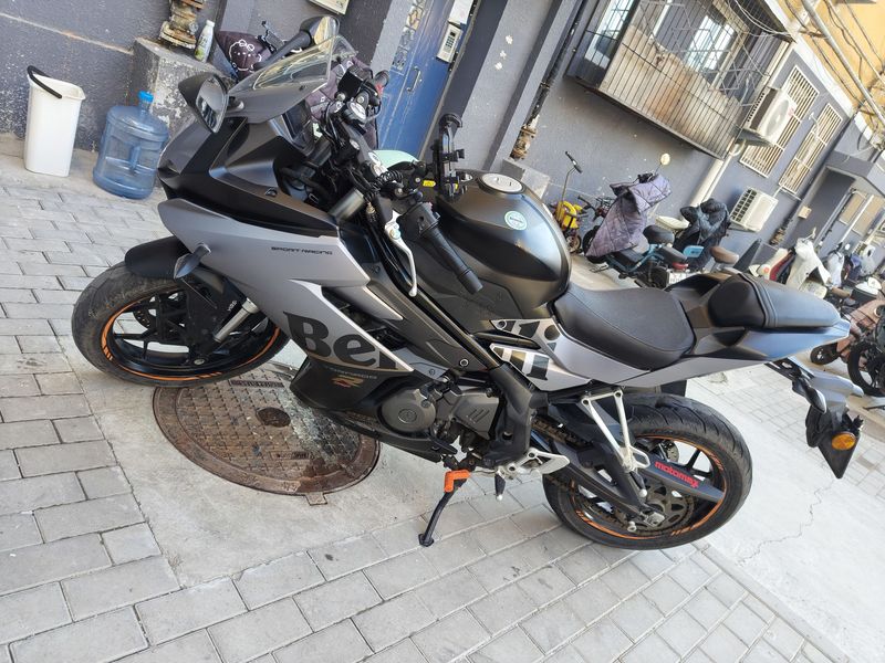 二手贝纳利龙卷风 Tornado 252R