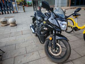 二手济南铃木极客飒 Gixxer 155